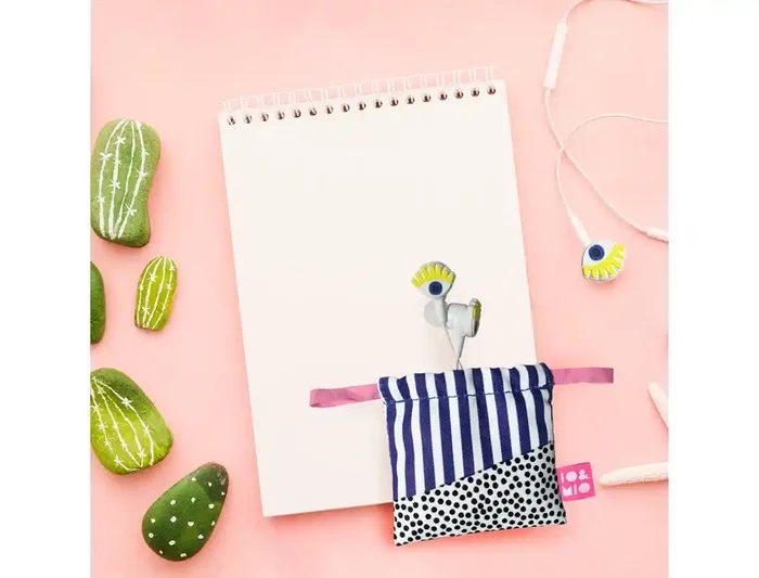 Wondee Oh Yeah Sure Auriculares Estéreo con Micrófono, Blanco, Jack 3.5mm, Cable, Impedancia 16 Ohms, Respuesta 20Hz-20kHz, Bolsa de Tela Incluida Wondee Oh Yeah Sure Auriculares Estéreo con Micrófono, Blanco, Jack 3.5mm, Cable, Impedancia 16 Ohms, Respuesta 20Hz-20kHz, Bolsa de Tela Incluida