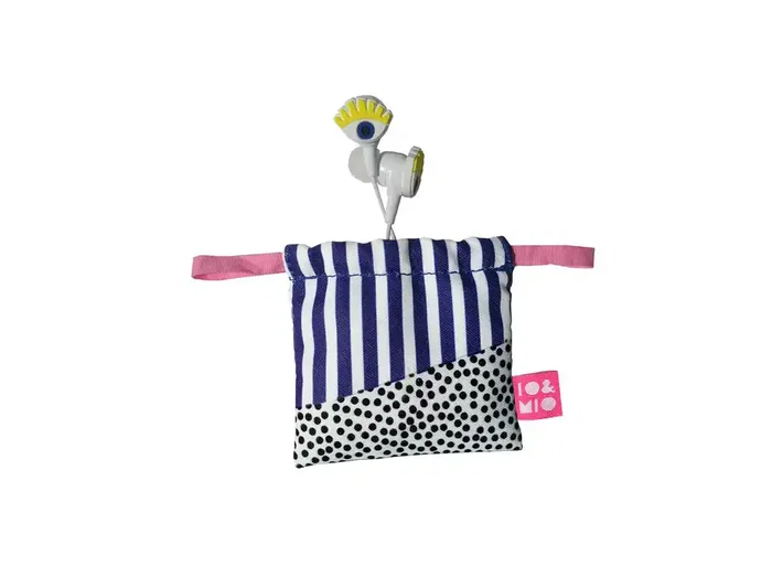 Wondee Oh Yeah Sure Auriculares Estéreo con Micrófono, Blanco, Jack 3.5mm, Cable, Impedancia 16 Ohms, Respuesta 20Hz-20kHz, Bolsa de Tela Incluida Wondee Oh Yeah Sure Auriculares Estéreo con Micrófono, Blanco, Jack 3.5mm, Cable, Impedancia 16 Ohms, Respuesta 20Hz-20kHz, Bolsa de Tela Incluida