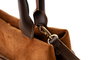 Vince Camuto Bolso de Mano Vittoria Mini - Suede Brown Marrón Piel de Polivinilo Elegante Versátil