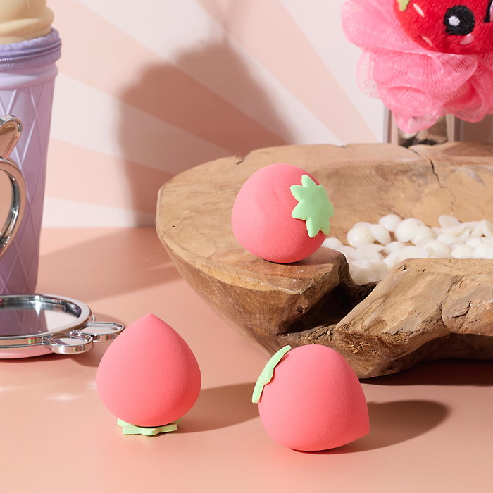 The Concept Factory Juego De 3 Esponjas Maquillaje Kawaii - Fresa, Aguacate, Limón, Pera, Mango, Melocotón The Concept Factory Juego De 3 Esponjas Maquillaje Kawaii - Fresa, Aguacate, Limón, Pera, Mango, Melocotón