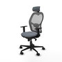 Silla de oficina Jorquera con mecanismo Sincro tapizada con Tela color Gris. Equipada con lumbar 1D, Brazos 1D, Cabecero 2D y Ruedas 65mm nailon