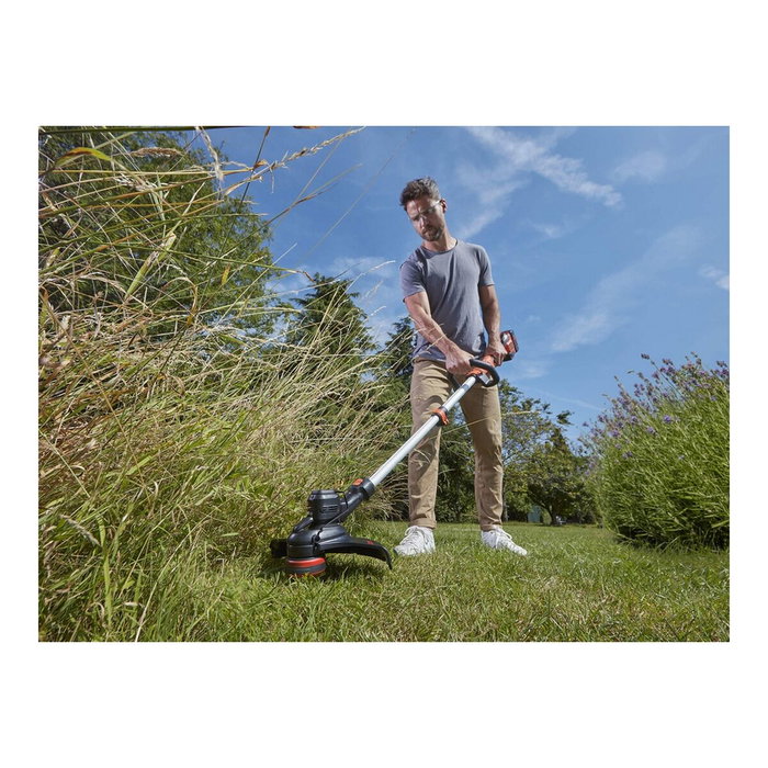 Black + Decker BCSTE636L1-QW Recortadora de Hilo 33cm Black + Decker BCSTE636L1-QW Recortadora de Hilo 33cm
