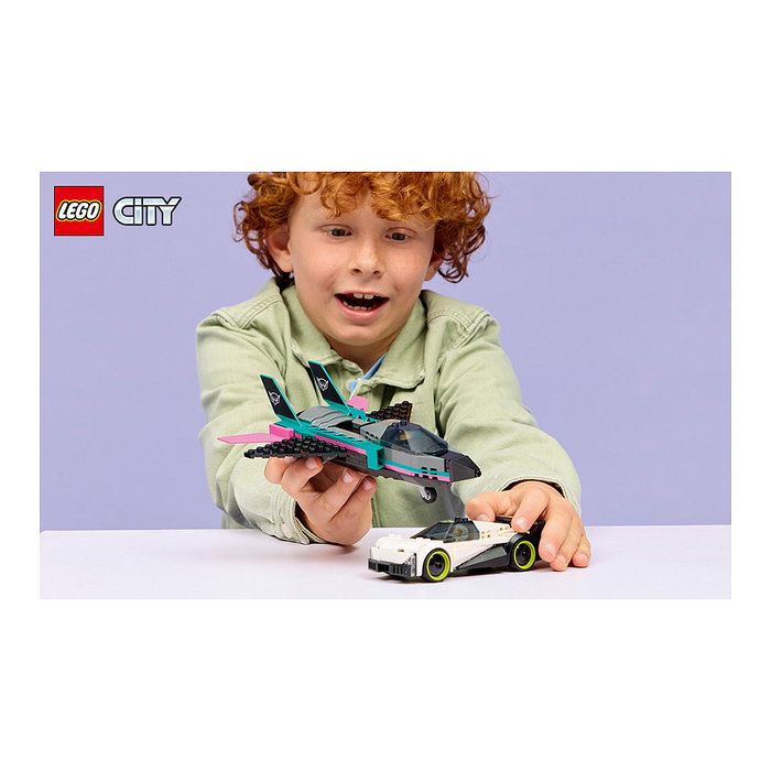 LEGO City 60489 Jet vs. Coche