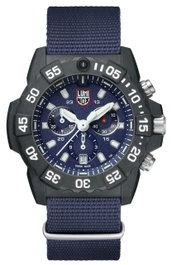 Luminox XS.3583 con esfera azul y caja de carbono