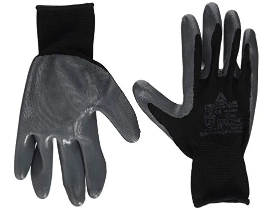 Deltaplus Guantes de punto de poliéster con palma de nitrilo talla 10 Deltaplus Guantes de punto de poliéster con palma de nitrilo talla 10