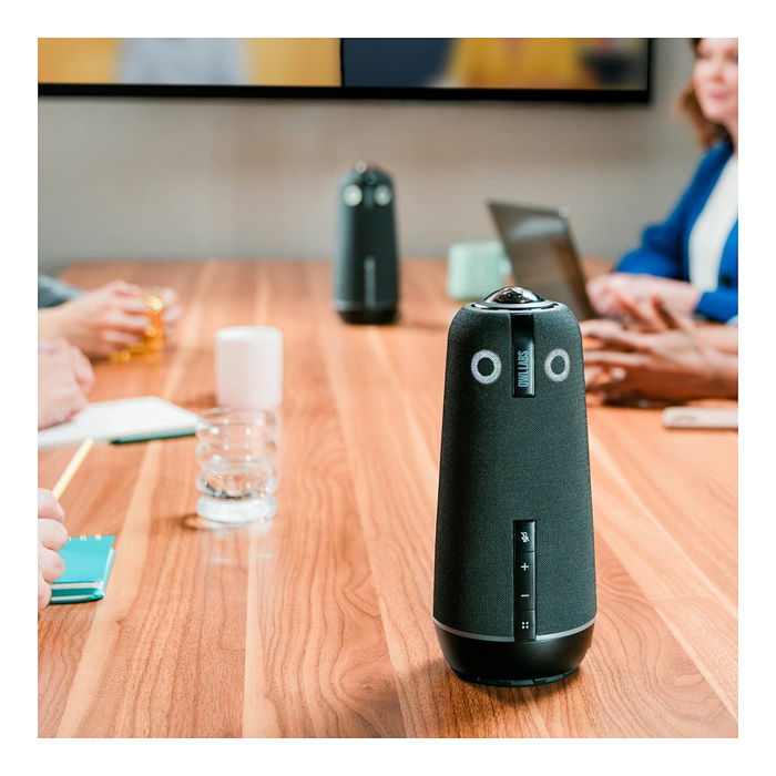 Owl Labs Meeting Owl 4+ - Cámara de videoconferencia inteligente 360° 4K, micrófono y altavoz, enfoque automático, certificada para Teams, color carbón