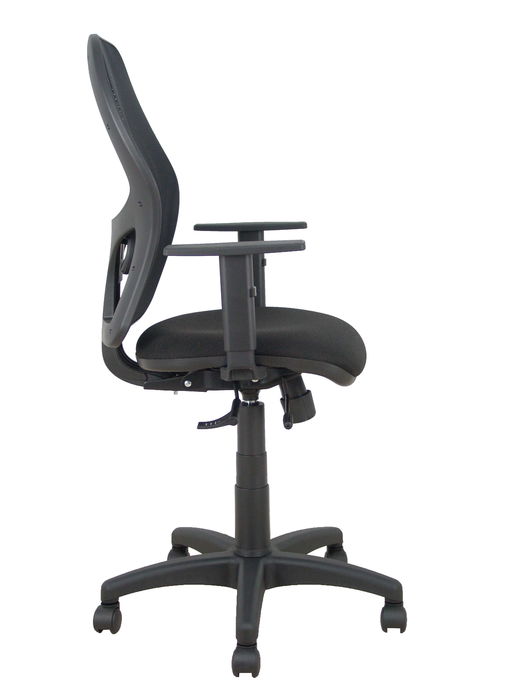Silla de oficina Alocén con mecanismo Sincro/Traslack tapizada con Tela color Negro. Equipada con lumbar 1D, Brazos 1D y Ruedas de nailon 50 mm Silla de oficina Alocén con mecanismo Sincro/Traslack tapizada con Tela color Negro. Equipada con lumbar 1D, Brazos 1D y Ruedas de nailon 50 mm