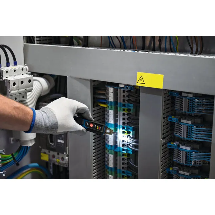 Bosch Professional GVD 1000-17 Comprobador de Tensión sin Contacto - 1000 W, Incluye 2 Baterías