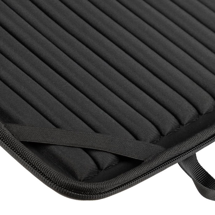 Rivacase 5130 Funda Protectora Rígida 38.9 cm (15.3") para Portátil, Compatible con MacBook Air 15, Material EVA Resistente a Golpes y Agua, con Asa y Correa Extraíble, Negro