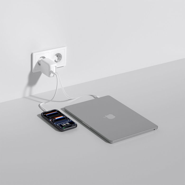 Belkin Boost Charge Pro 67W Dual GaN con cable retráctil Blanco WCH022KQWH