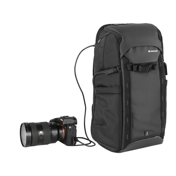 Vanguard VEO Adaptor R48 Mochila con USB-A Negra