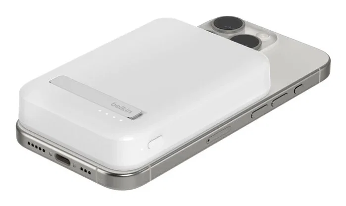 Belkin BoostCharge Pro 8000 mAh Cargador inalámbrico Magnético Qi2 15W Blanco