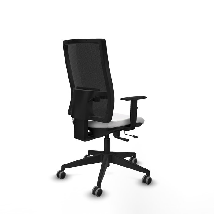 Silla de oficina Horna con mecanismo Sincro/Traslack tapizada con Tela color Blanco y malla color Negro. Equipada con lumbar 1D, Brazos 1D y Ruedas 65 mm parqué