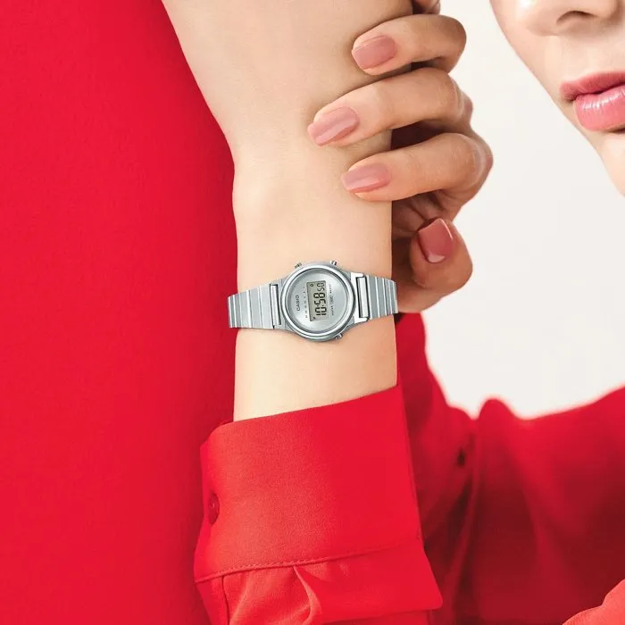 Casio Reloj Digital de Cuarzo Unisex modelo LA700WE - Color Blanco