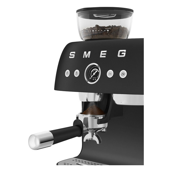 Smeg EGF03BLMEU Máquina Espresso Manual con Molinillo, 2.4L, Negro Smeg EGF03BLMEU Máquina Espresso Manual con Molinillo, 2.4L, Negro