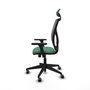 Silla de oficina Motilla con mecanismo Sincro tapizada con Tela color Verde esmeralda y malla color Gris. Equipada con lumbar 1D, Brazos 3D, Cabecero Fijo y Ruedas 65 mm parqué