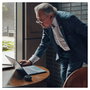 HP Poly Voyager Free 60+ UC Auriculares Intrauriculares Bluetooth 5.3 Negro Carbono con Estuche de Carga Táctil, Cancelación Activa de Ruido, Adaptador USB-C, hasta 24h batería