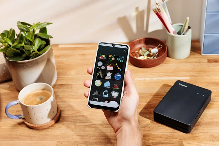 Canon SELPHY QX20 BK Impresora de Fotos Portátil por Sublimación, WiFi y Bluetooth, Impresión sin Bordes 2.8" x 3.3" (7.2x8.5cm), 287 DPI, Color Negro, Alimentación por Batería