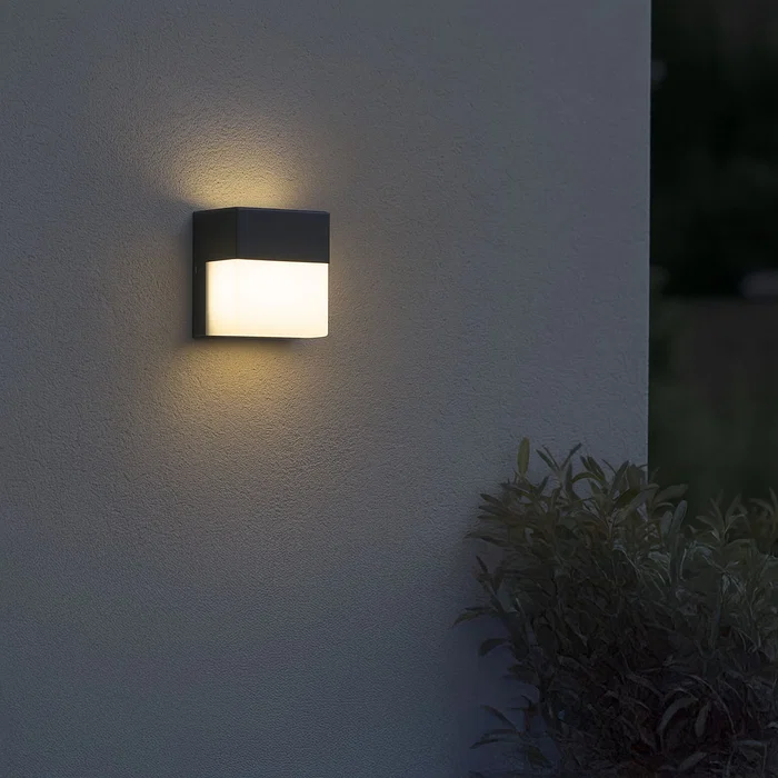 Aplique LED Hamilton 6W para Exteriores de Aluminio, Luz Arriba y Abajo, 600 Lúmenes