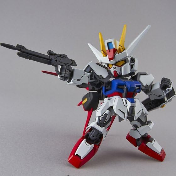 Bandai Gundam SEED SD Gundam EX Standard Aile Strike Gundam Model Kit - Maqueta SD a escala montaje por encaje
