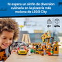 LEGO City Pizza a Domicilio 60496: Juguete de pizzería con coche, escúter y dron, 494 piezas, +6 años