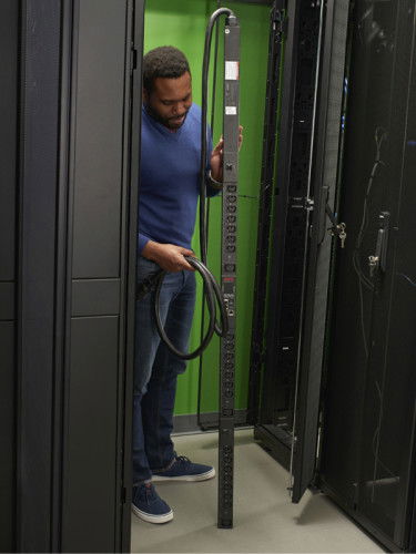 APC APDU9953 - PDU Conmutado, 24 Salidas AC (C13/C19), Monofásico, 0U, 32A, 220-240V, Negro APC APDU9953 - PDU Conmutado, 24 Salidas AC (C13/C19), Monofásico, 0U, 32A, 220-240V, Negro