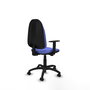 Silla de oficina Algarra con mecanismo Contacto permanente básico tapizada con Tela color Azul claro. Equipada con Base poliamida negra, Brazos 1D y Ruedas autofrenantes