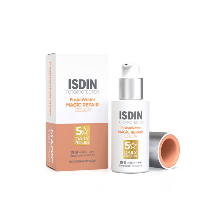 Protector Solar con Color Isdin Fusion Water Magic Repair Spf 50 50 ml