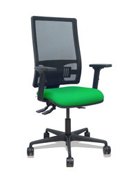 Silla de oficina Bormate con mecanismo Asincro tapizada con Tela color Verde y malla color Negro. Equipada con lumbar 1D, Brazos 2D y Ruedas 65mm nailon