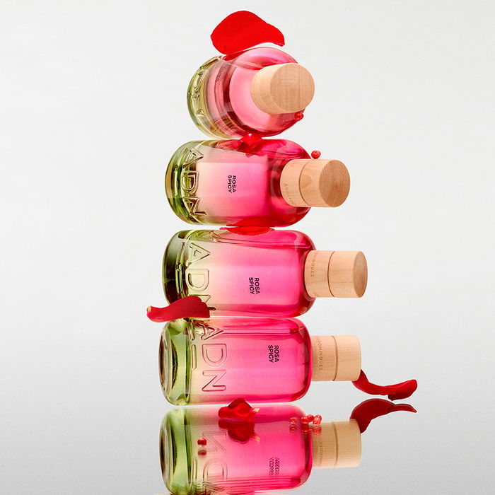 Adolfo Dominguez ADN ROSA SPICY Eau de Parfum Vapo 100 ml - Fragancia floral inspiradora para la creatividad y la autenticidad, vegana y con ingredientes naturales.