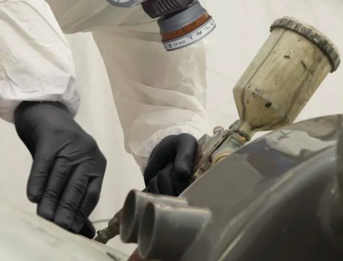 Deltaplus Guantes de Nitrilo No Empolvado Desechable Talla 10 Negro Caja 100 Unidades Certificados EN ISO 374-1/374-5 Contacto Alimentario