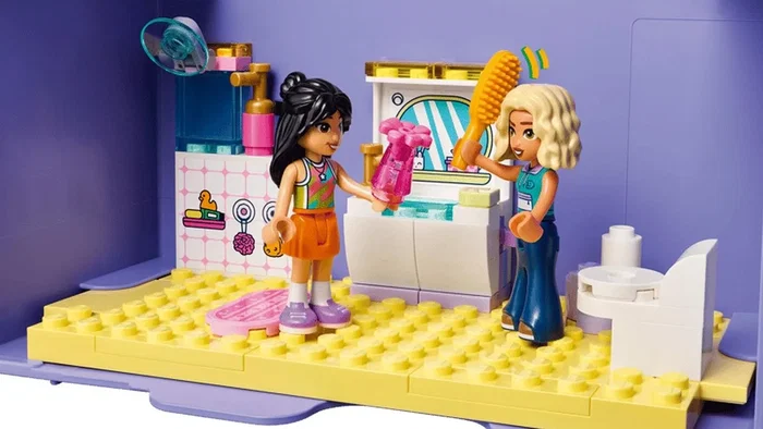 LEGO Friends Casa de Muñecas Creativa Portátil 42697, 8 Habitaciones Personalizables, 355 Piezas