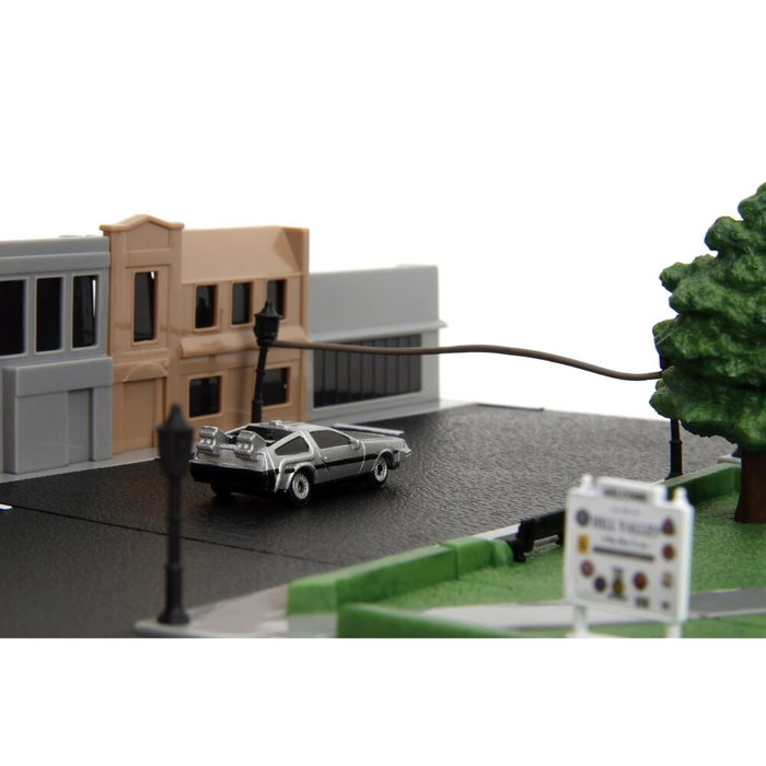 JADA TOYS Réplica Diorama Plaza de la Corte de Hill Valley Regreso al Futuro JADA TOYS Réplica Diorama Plaza de la Corte de Hill Valley Regreso al Futuro