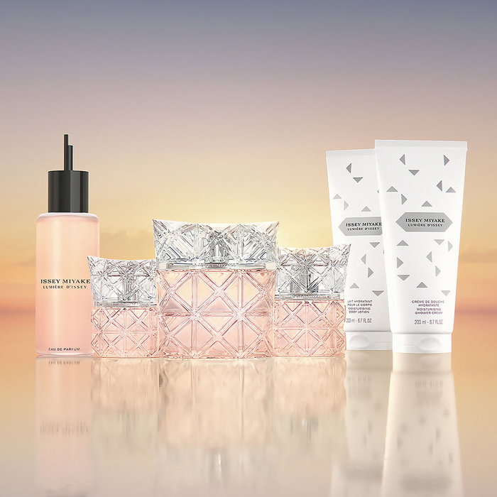 Issey Miyake LUMIÈRE D'ISSEY Eau de Parfum Vaporizador 100 ml - Perfume Mujer Vegano, 90% Ingredientes Naturales, Frasco Recargable, Fragancia Floral Ambarina, Luminosa y Sostenible