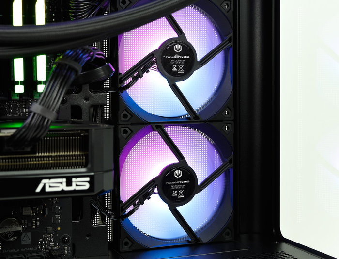 Komputronik Level UP [S13] Ryzen 7 RTX 5070 32GB 4TB