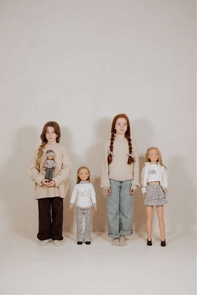 Muñecas Arias Muñeca Elegance Chic Kids Carlota 36 cm con Pelo, Cuerpo de Vinil Muñecas Arias Muñeca Elegance Chic Kids Carlota 36 cm con Pelo, Cuerpo de Vinil