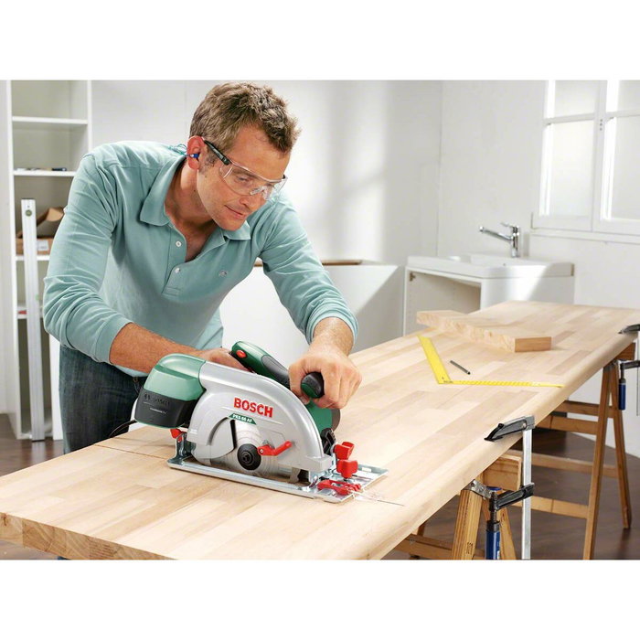 Bosch PKS66AF Sierra circular 1600W con riel guía