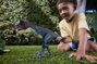 MATTEL Dinosaurio Carnotaurus Jurassic World Charge 'N Chomp