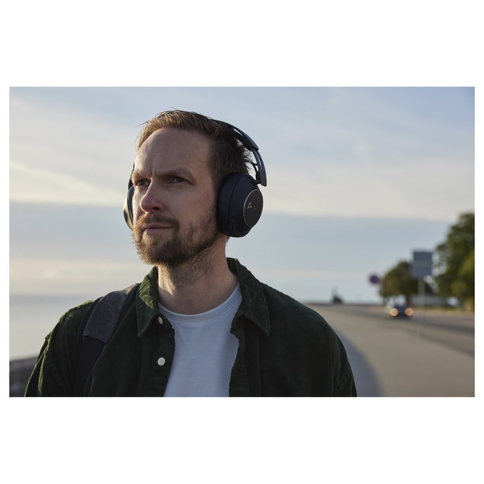 HP Voyager Surround 85 UC Auriculares Bluetooth USB-C/A Negros con Base de Carga para Llamadas y Música