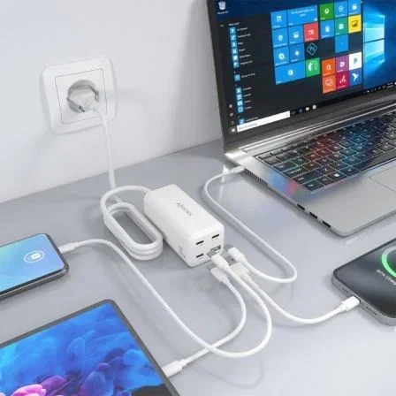 Aisens ASCH-100W4P053-W Cargador Sobremesa GaN 100W 3xUSB-C PD3.0 QC4.0 QC5.0 1xUSB-A QC3.0 Blanco Aisens ASCH-100W4P053-W Cargador Sobremesa GaN 100W 3xUSB-C PD3.0 QC4.0 QC5.0 1xUSB-A QC3.0 Blanco