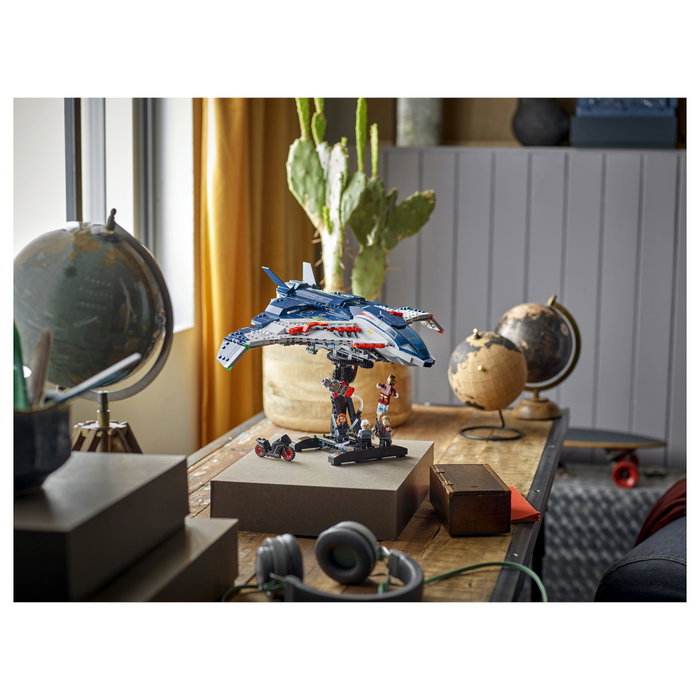 LEGO Marvel 76325 Vengadores: La Era de Ultrón Quinjet