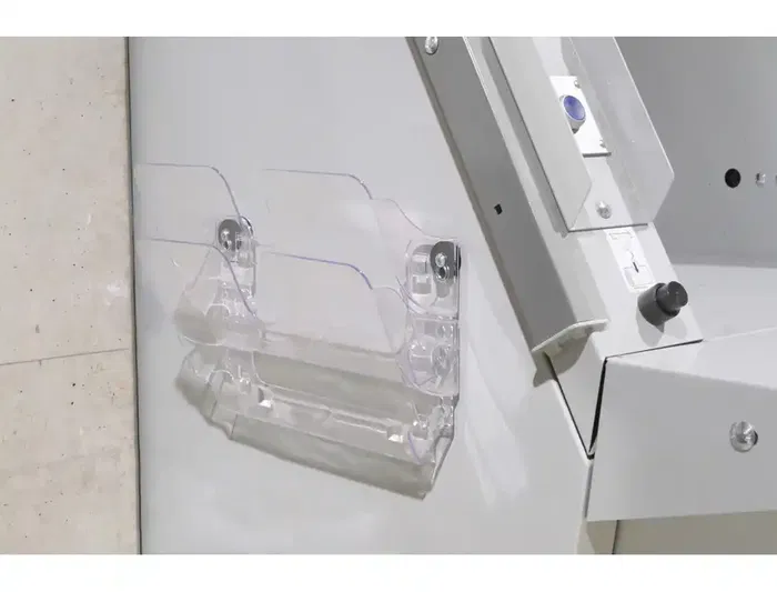 Durable Expositor de Pared con 2 Compartimentos Magnéticos Transparentes para Folletos A4 Horizontal