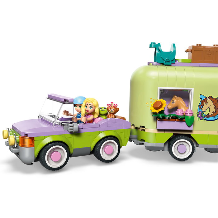 LEGO 42695 Friends Remolque Para Caballo y Potrillo - Juego de Construcción con 2 Minipersonajes, Caballo, Potro, Cachorro y Rana