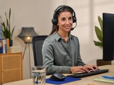 Trust Ayda Auriculares Inalámbricos y Alámbricos con Micrófono ENC Negro