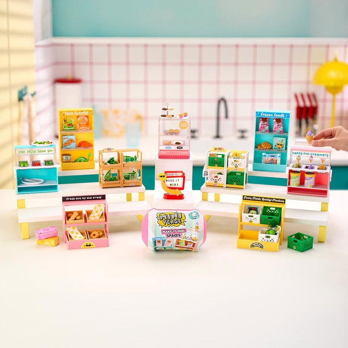 MGA Miniverse Make It Mini Spaces Muebles, Juego de 10 Miniaturas Coleccionables