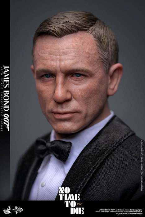 Hot Toys James Bond Figura Movie Masterpiece 1/6 Sin tiempo para morir 30 cm