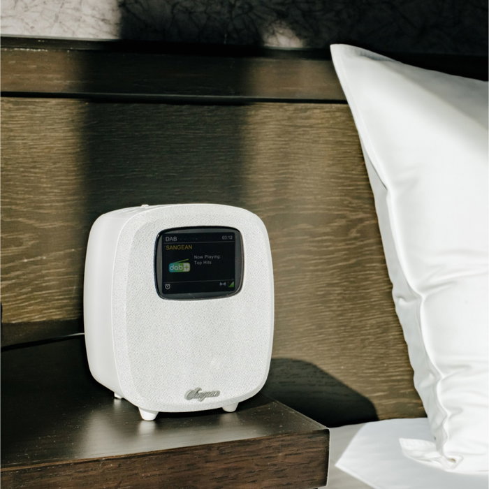Sangean DCR-83 (Atomic 83) Blanco Sangean DCR-83 (Atomic 83) Blanco
