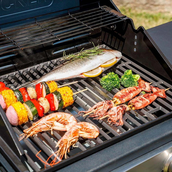 Black+Decker BXOG12950E Barbacoa de Gas con 4 Quemadores, Encendido Automático, Parrilla de Hierro Fundido, Tapa con Termómetro, Ruedas - 126 x 58 x 118.5 cm
