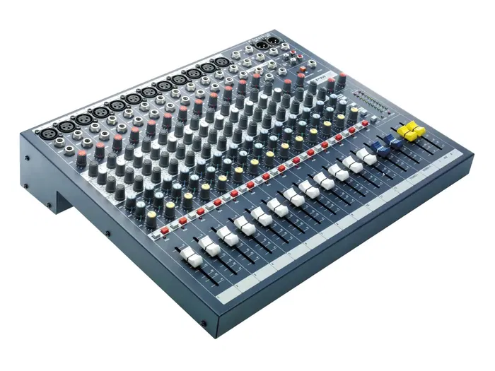 SOUNDCRAFT EPM 12 Mesa de Mezclas Compacta con 12 Canales y Conectividad XLR