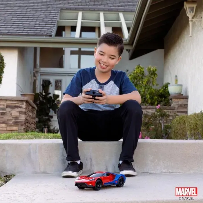 Simba Dickie Group Coche radiocontrol Ford GT Spiderman 1/16 SMO253226002